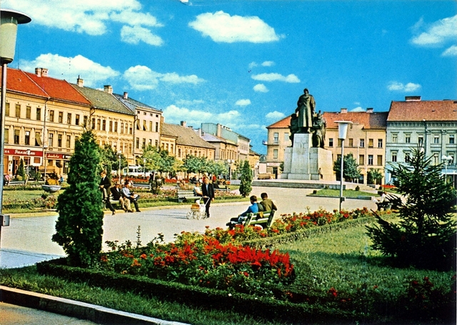 1385-1 - Arad. Piata Avram Iancu